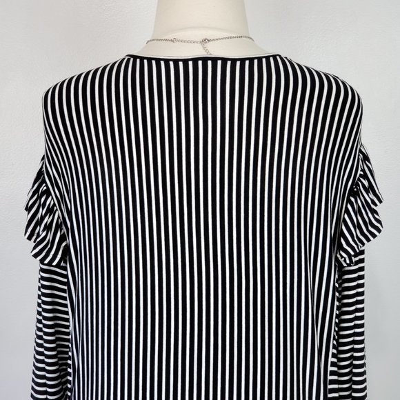 Time and Tru Stretchy Black White Striped Ruffle Maternity Top Size XL (16-18) - Picture 7 of 11